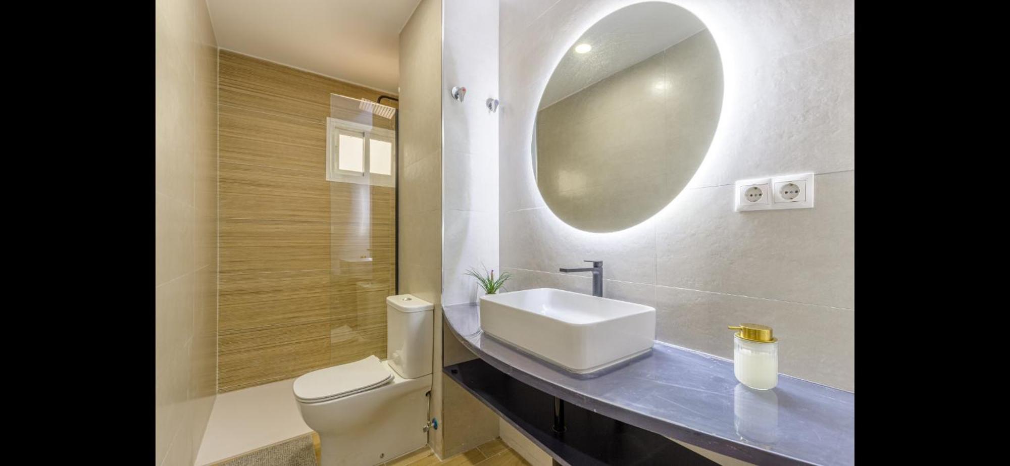 Picasso 2 Luxury Apartment Malaga Bagian luar foto